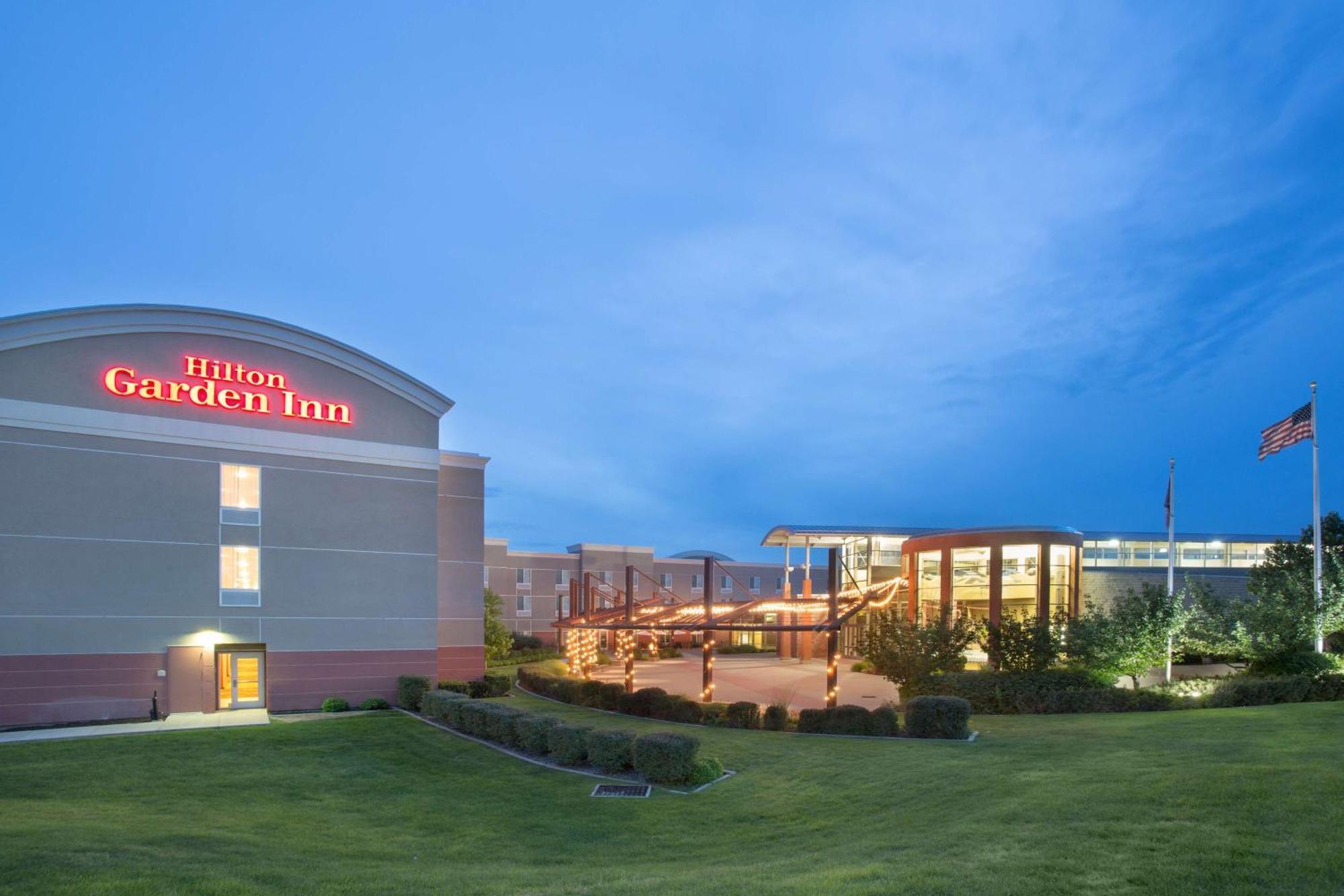 Hilton Garden Inn Salt Lake City/Layton Exterior photo